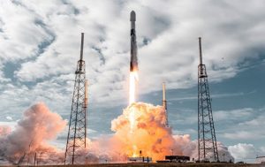 SpaceX ने तोड़ा ISRO का रिकॉर्ड